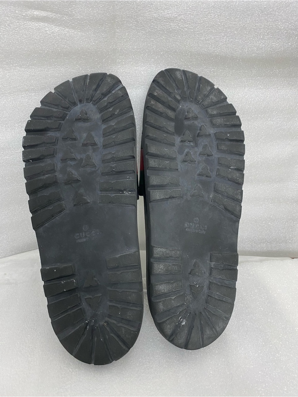 Gucci Web Slide Sandal . Made in Italy Size 11 . Serial number 429468 - Picture 4 of 8